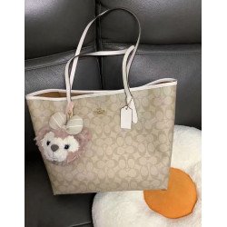 High-quality Coach crossbody bag