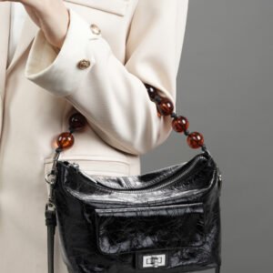 Retro Oil Wax Leather Shoulder Bag, New-Style Pleated Women's Bag, Pearl Chain Bag